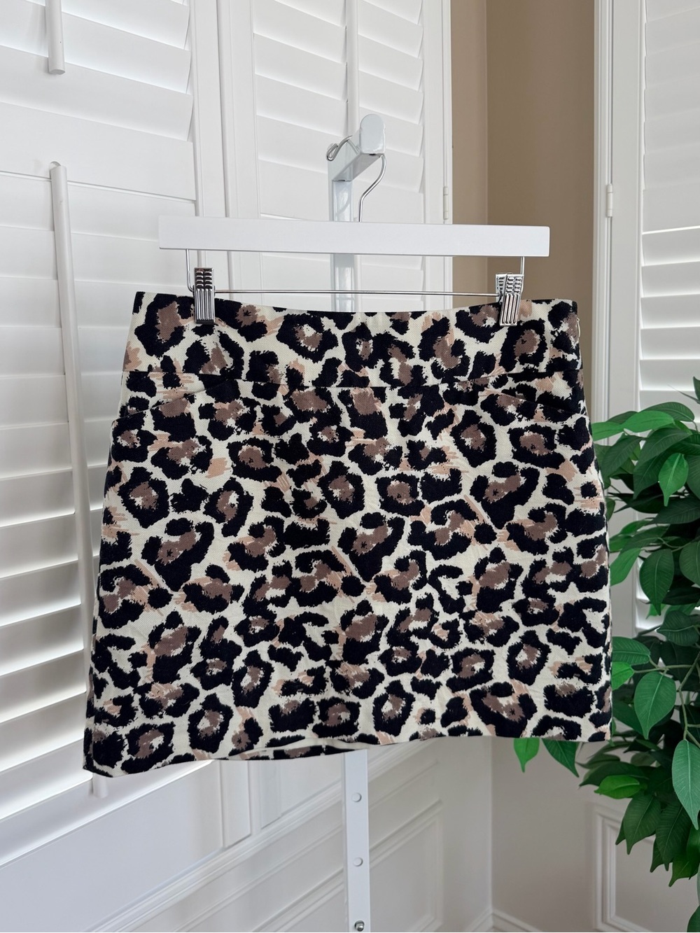 LOFT Leopard Print Mini Skirt Size 8